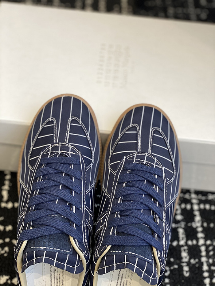 MAISON MARGIELA CALFSKIN S57WS0262