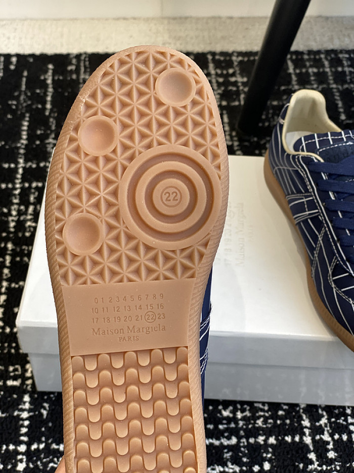 MAISON MARGIELA CALFSKIN S57WS0262