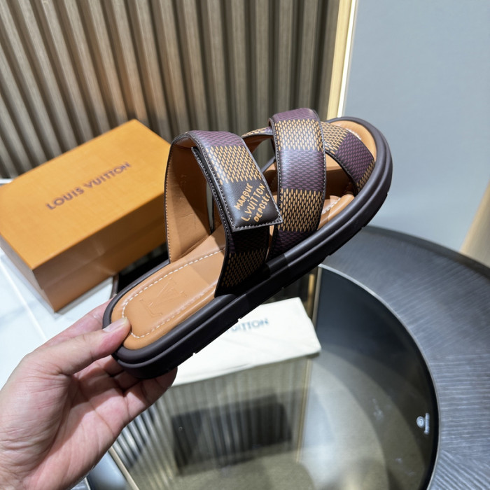 L&V sandal 215