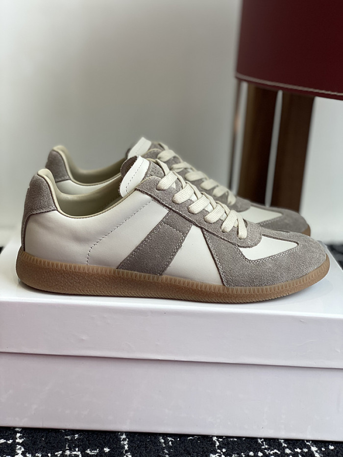 MAISON MARGIELA CALFSKIN S57WS0322
