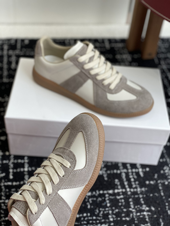 MAISON MARGIELA CALFSKIN S57WS0322