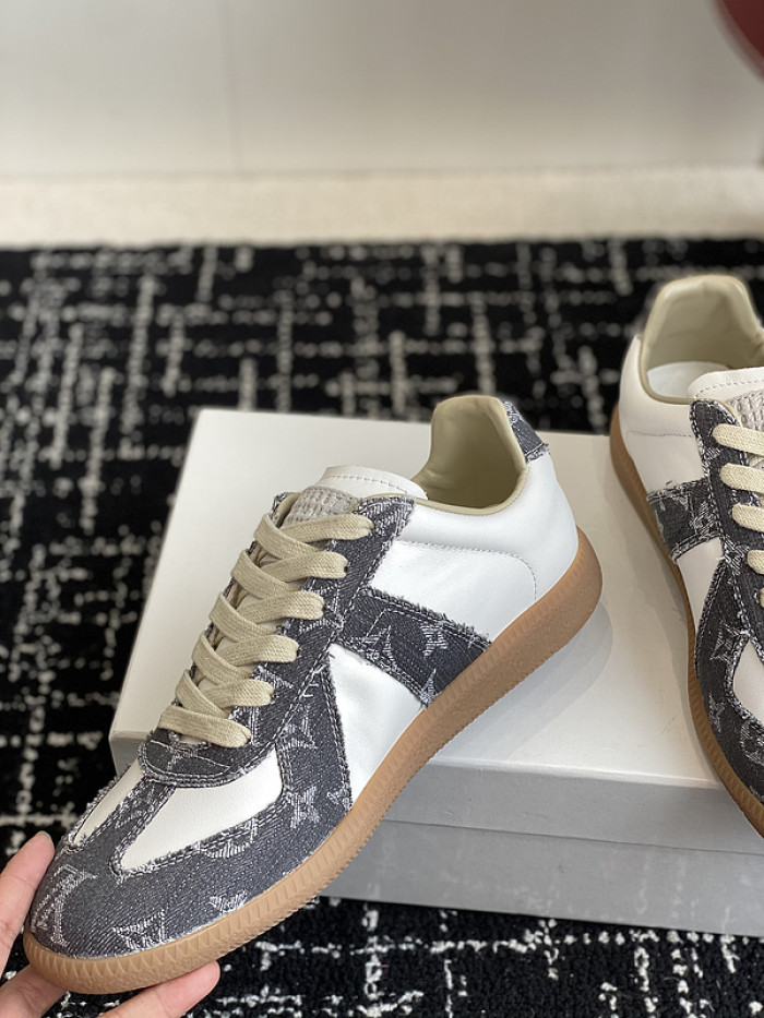 MAISON MARGIELA CALFSKIN S57WS0295