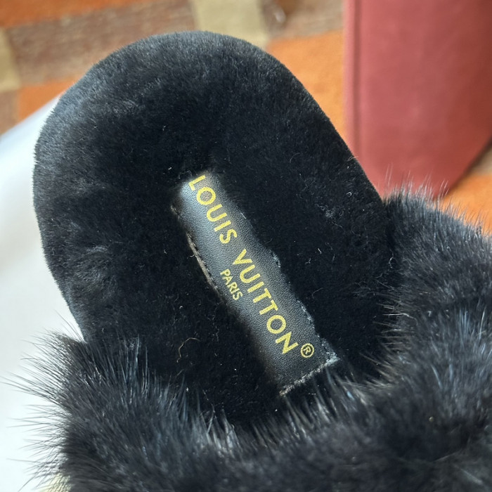 L&V sandal 114