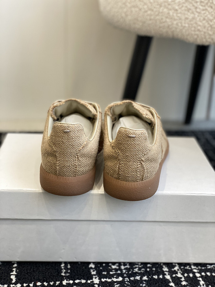 MAISON MARGIELA CALFSKIN S57WS0261