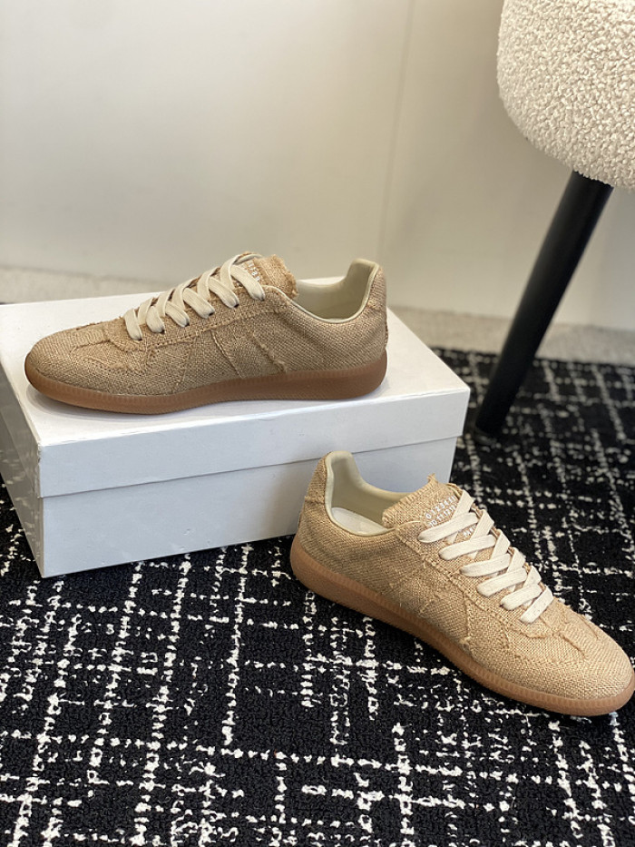 MAISON MARGIELA CALFSKIN S57WS0261