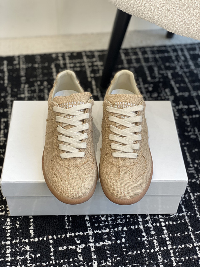 MAISON MARGIELA CALFSKIN S57WS0261