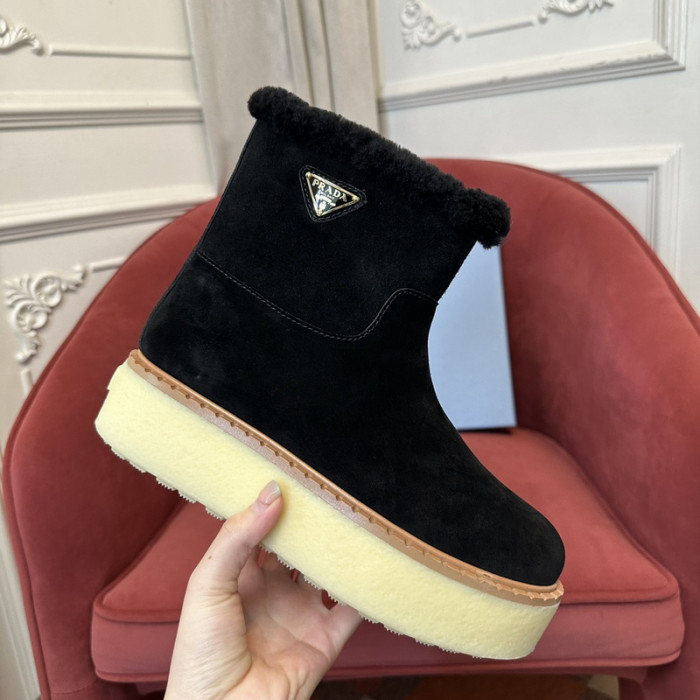 PRAD* boots P132