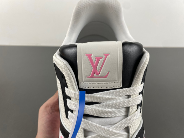 LV snekaers L0000536