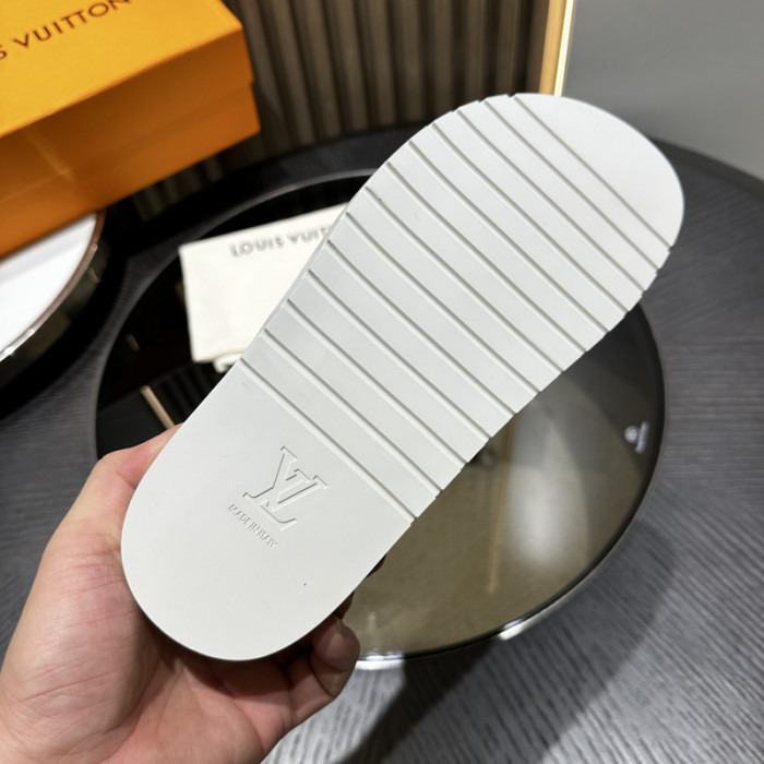 L&V sandal 168