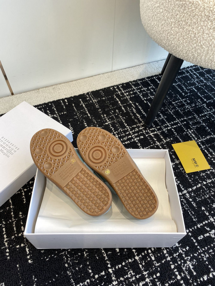 MAISON MARGIELA CALFSKIN S57WS0293