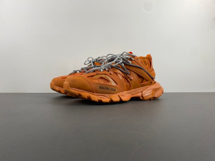 BALENCIAGA TRACK WTRHK 7000