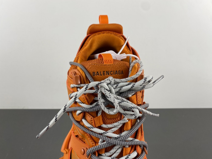 BALENCIAGA TRACK WTRHK 7000