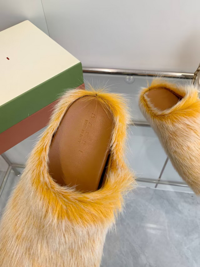 Marni Slides M008
