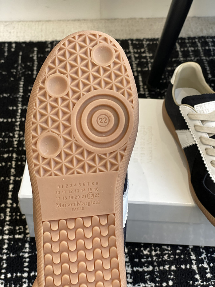 MAISON MARGIELA CALFSKIN S57WS0259
