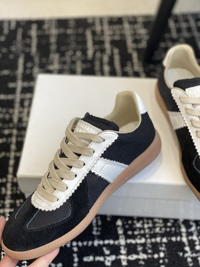 MAISON MARGIELA CALFSKIN S57WS0259