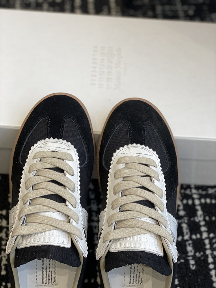 MAISON MARGIELA CALFSKIN S57WS0259