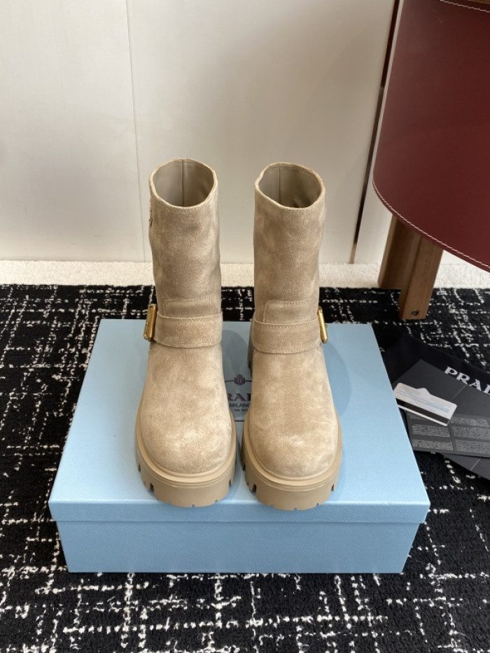 PRAD* boots P225