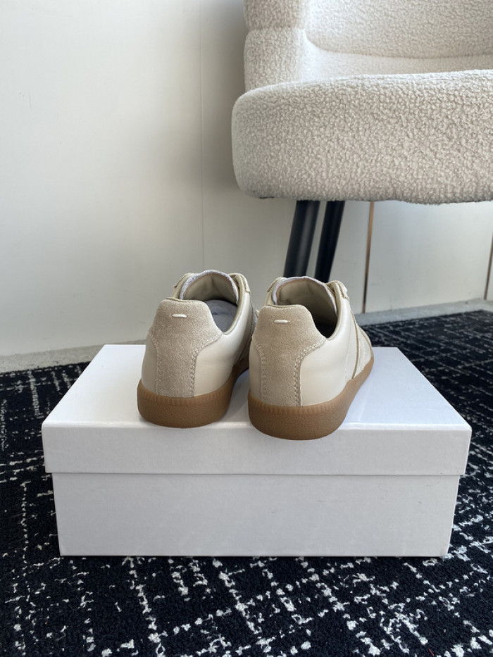 MAISON MARGIELA CALFSKIN S57WS0272