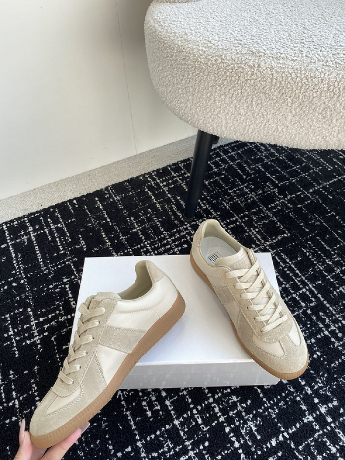 MAISON MARGIELA CALFSKIN S57WS0272