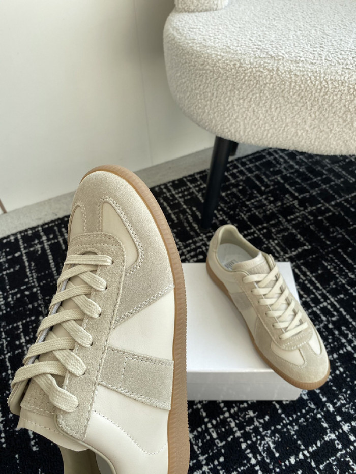 MAISON MARGIELA CALFSKIN S57WS0272