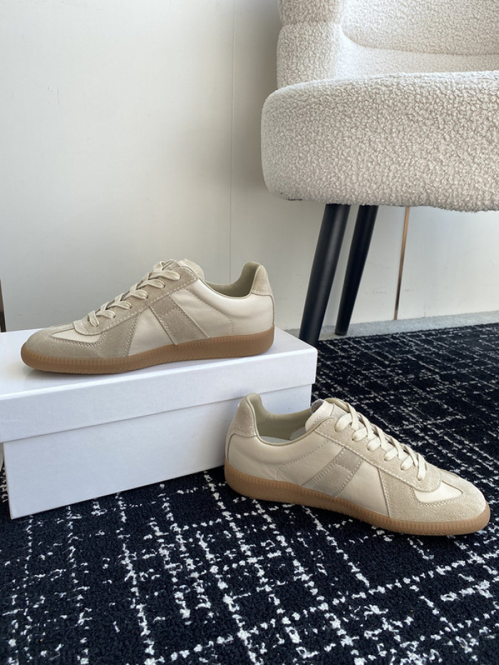 MAISON MARGIELA CALFSKIN S57WS0272