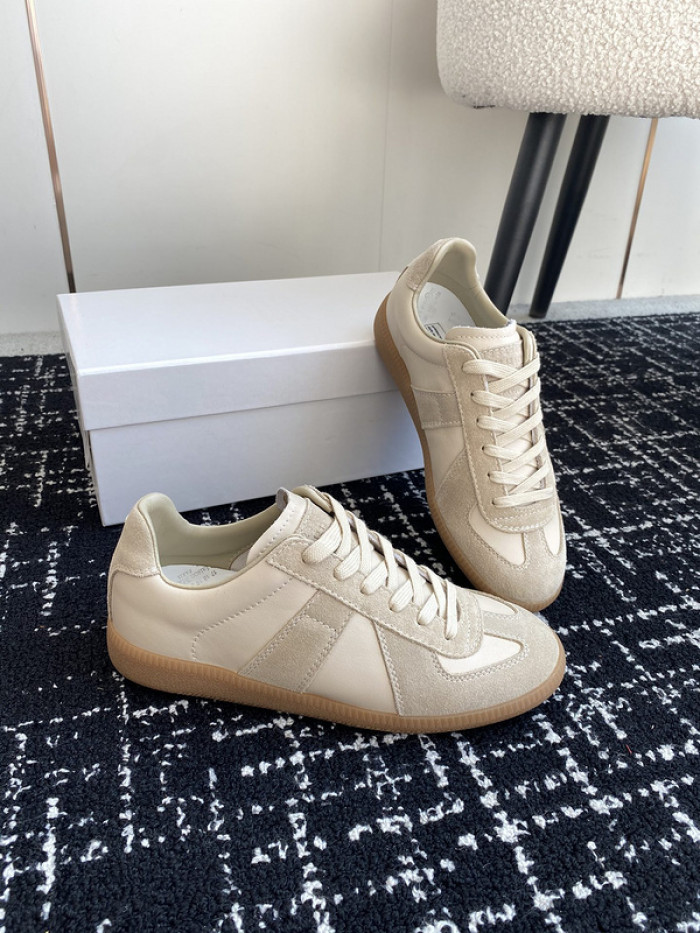 MAISON MARGIELA CALFSKIN S57WS0272