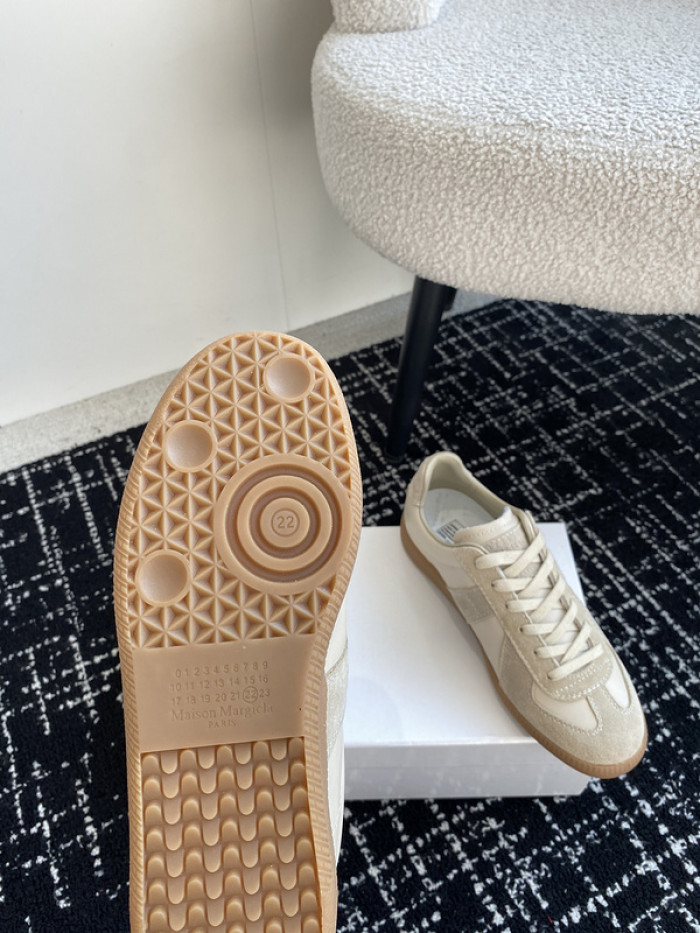 MAISON MARGIELA CALFSKIN S57WS0272