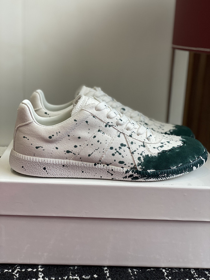 MAISON MARGIELA CALFSKIN S57WS0337