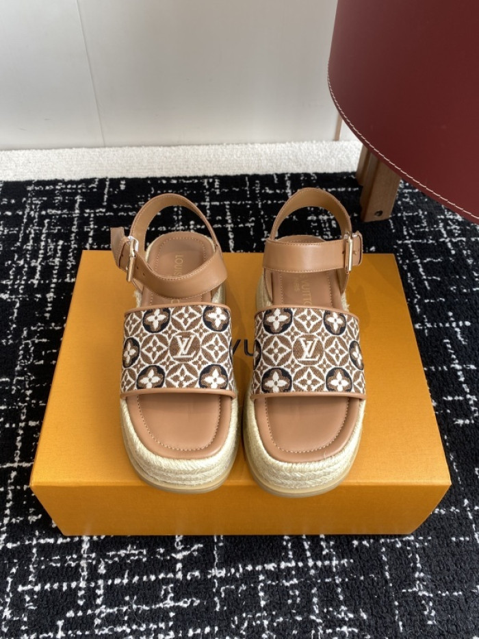 L&V sandal 233
