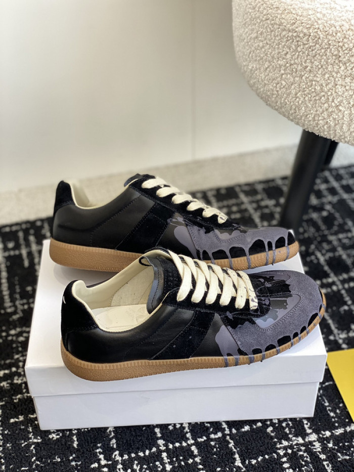 MAISON MARGIELA CALFSKIN S57WS0285