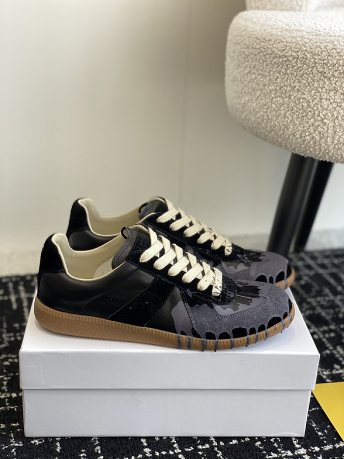MAISON MARGIELA CALFSKIN S57WS0285