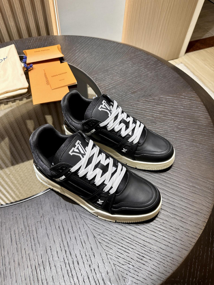 LV snekaers L0000396