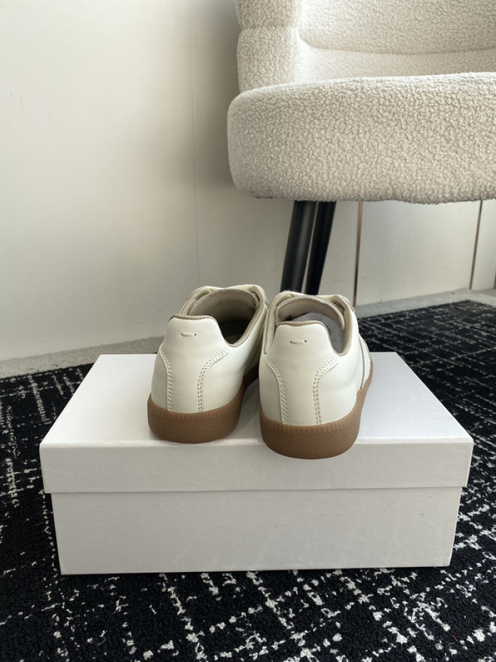 MAISON MARGIELA CALFSKIN S57WS0268