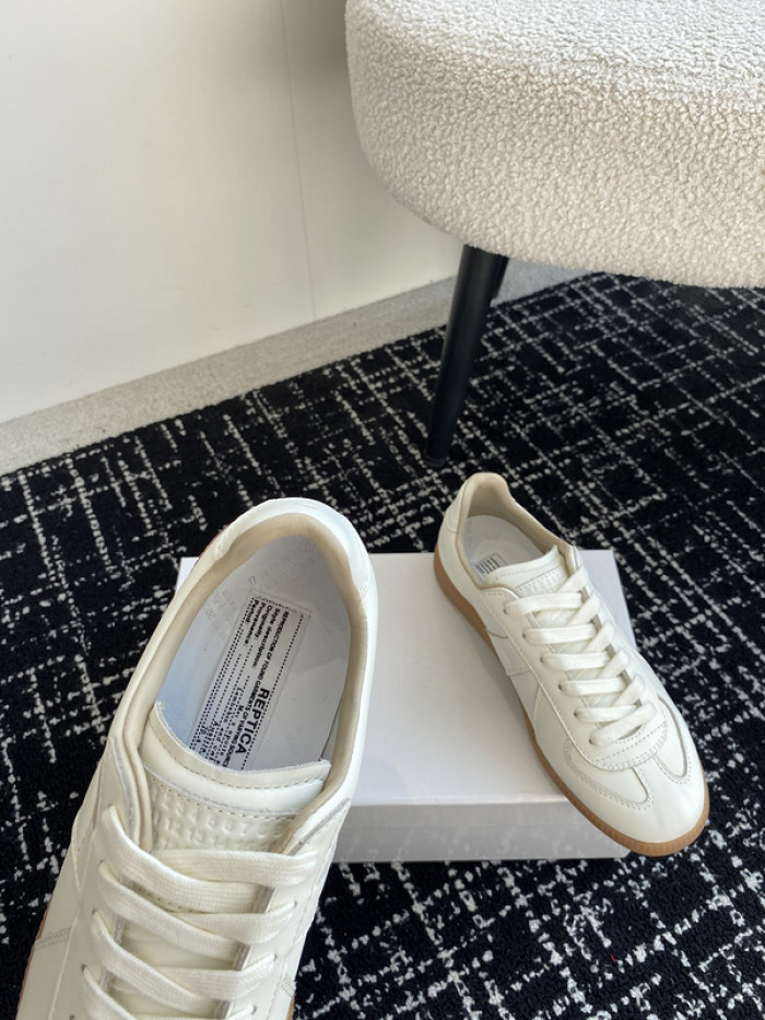 MAISON MARGIELA CALFSKIN S57WS0268
