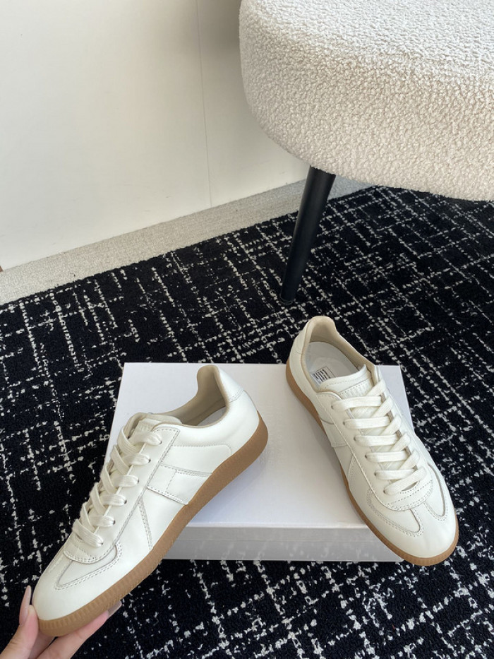 MAISON MARGIELA CALFSKIN S57WS0268