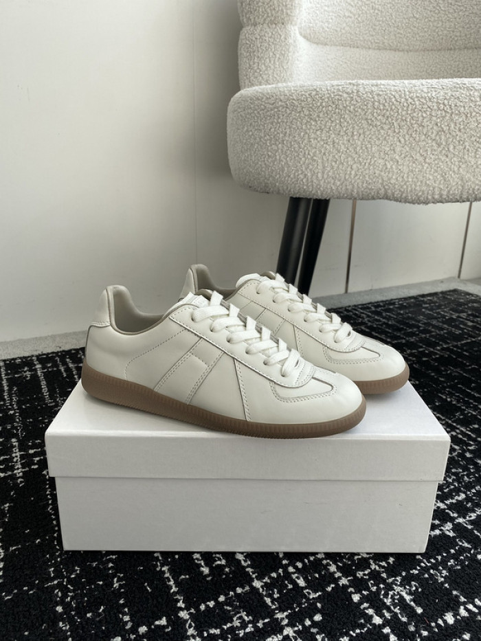 MAISON MARGIELA CALFSKIN S57WS0268