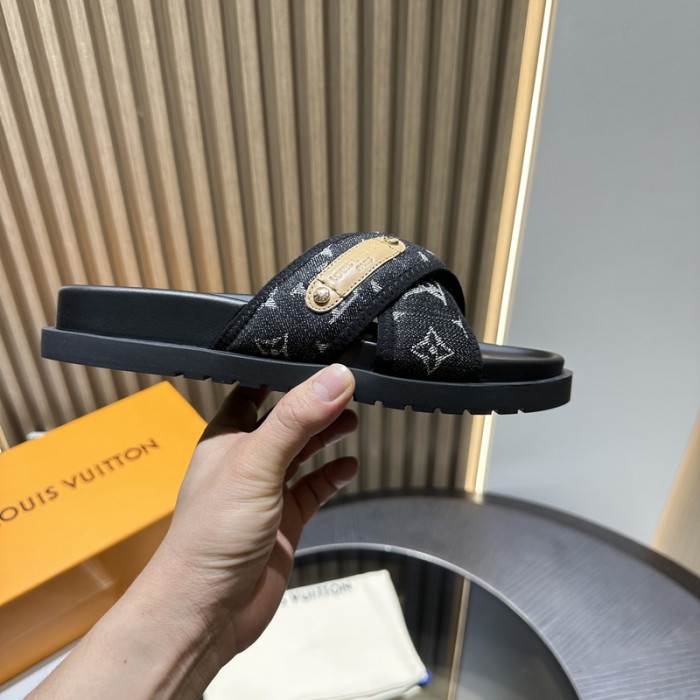 L&V sandal 152