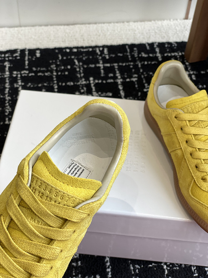 MAISON MARGIELA CALFSKIN S57WS0328