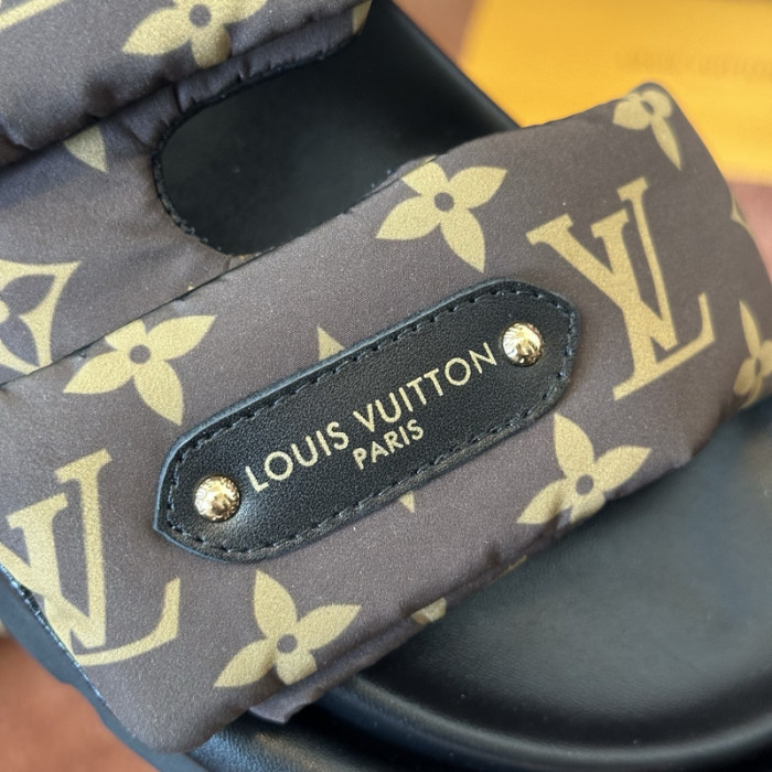 L&V sandal 136