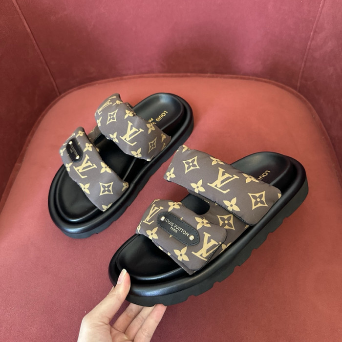 L&V sandal 136