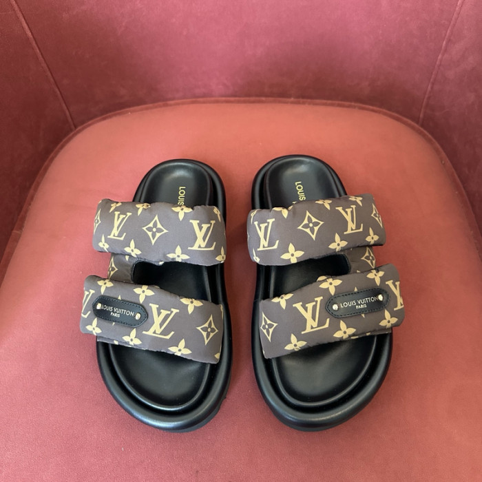 L&V sandal 136