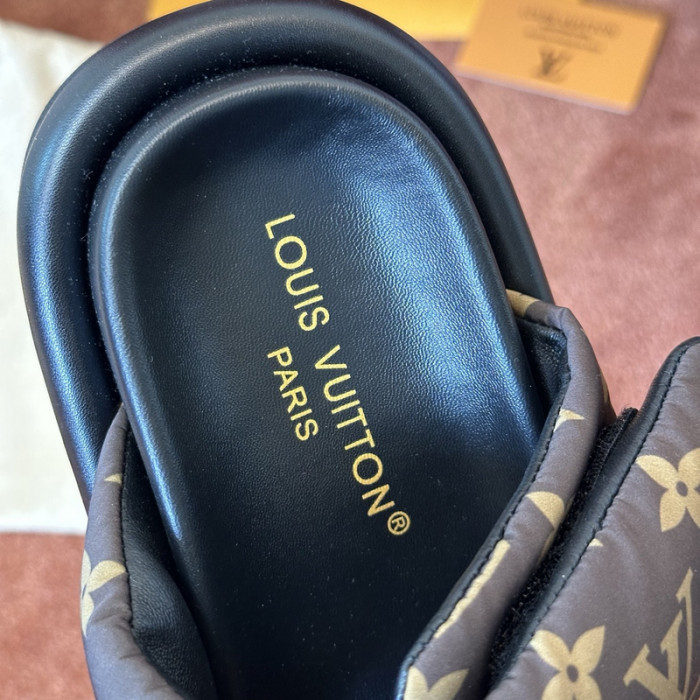 L&V sandal 136